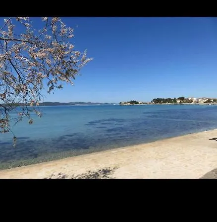 Guest house Suric Sukosan