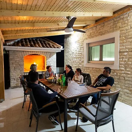 ゲストハウス Suric Sukošan