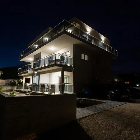 Suric Casa de hóspedes 3*