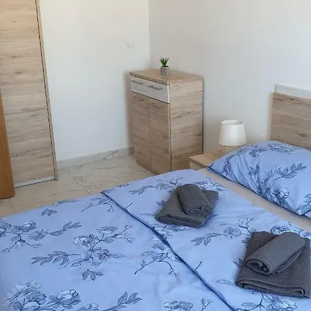 Suric 3* Sukošan