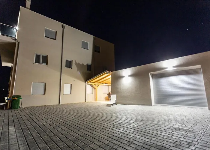 Suric Gostinjska kuća Sukosan