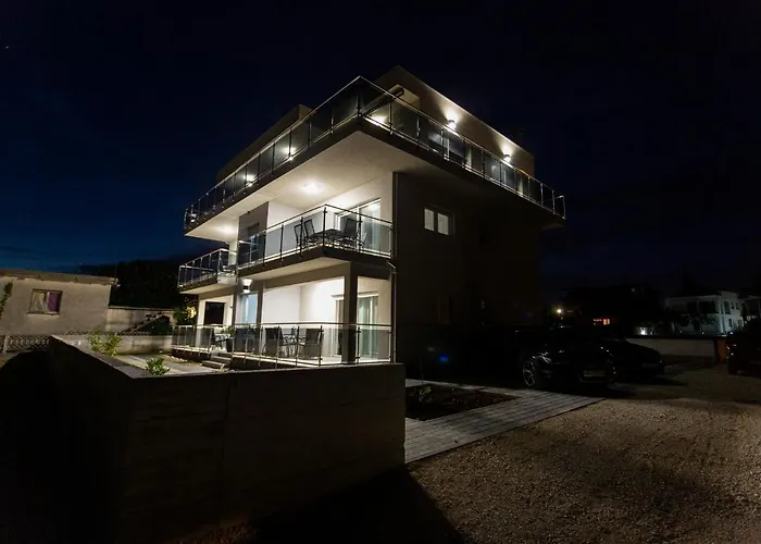 Suric Gostinjska kuća 3*