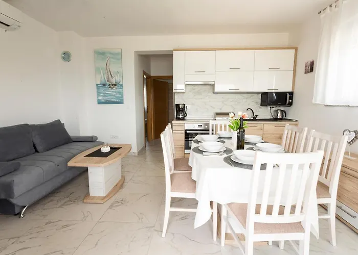 Gostinjska kuća Suric Sukosan