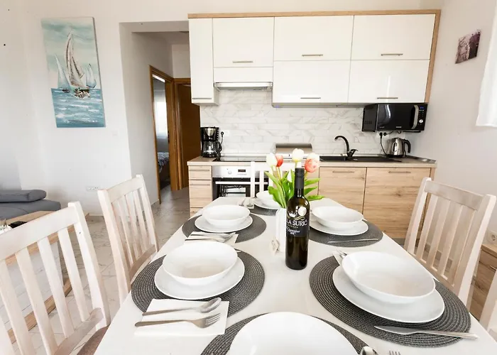 Gostinjska kuća Suric