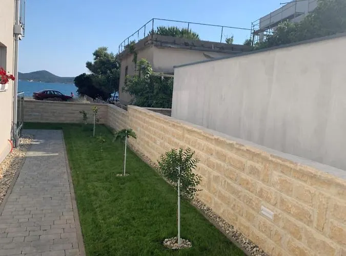 Πανσιόν Suric 3*