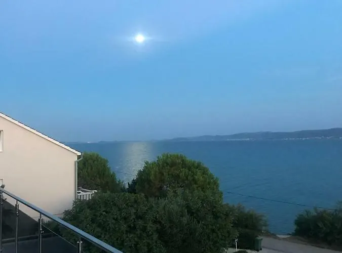 Gostinjska kuća Suric 3*